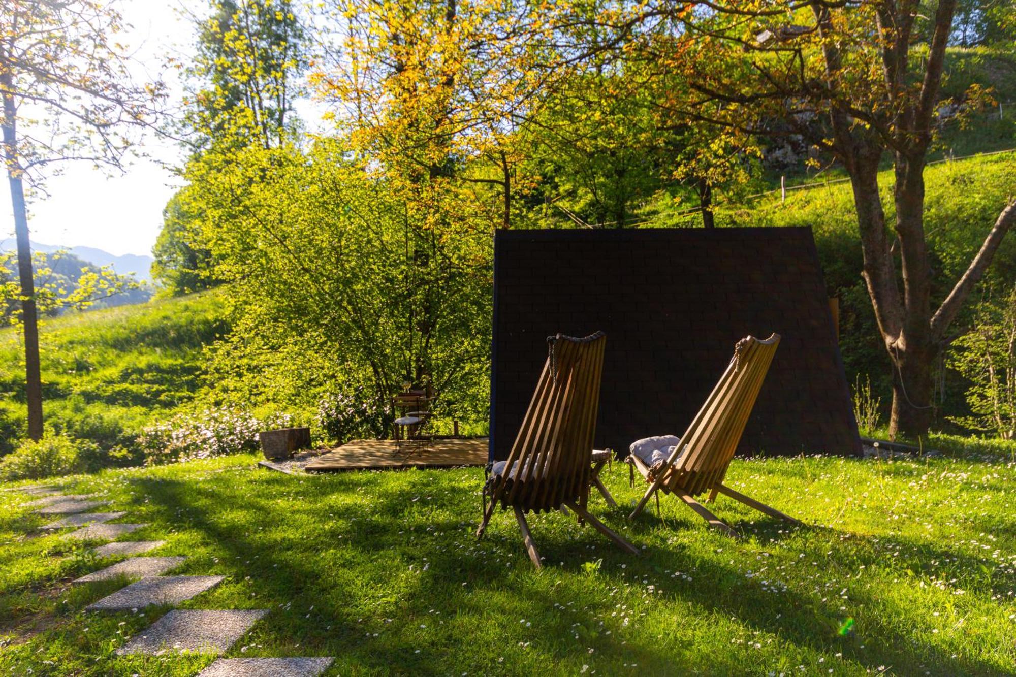 Resort Pod Orehi - Bled - Apartma & Glamping & Savna ภายนอก รูปภาพ